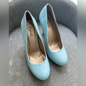 Qupid Ice Blue heels